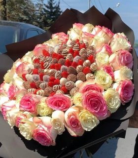 TOP6) strawberry bouquet with roses 1400 руб 160$